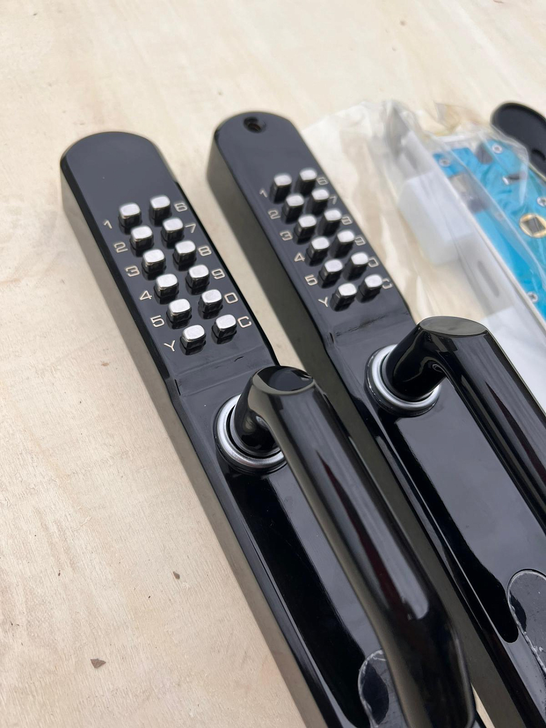 OS209CSBLACK Двусторонний механический кодовый замок. Цвет черный.